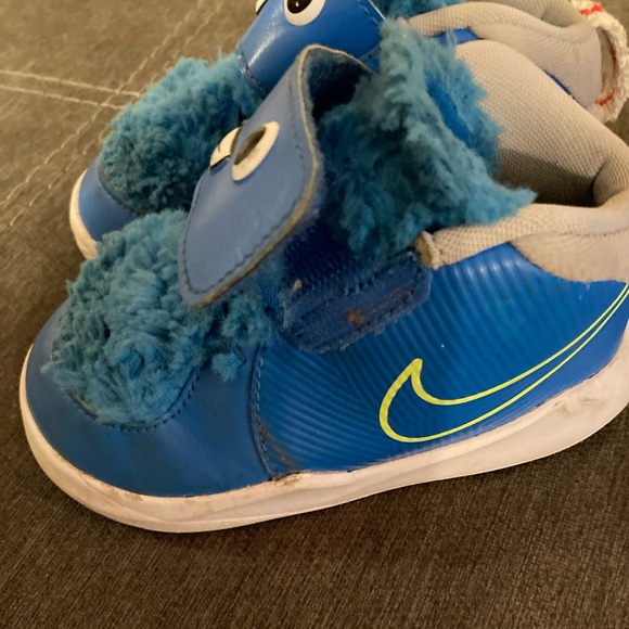 Nike monster sneakers, size 7c, blue - Picture 2 of 3